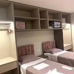 Magnifique 티라나