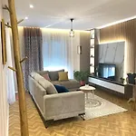 Magnifique 아파트 티라나
